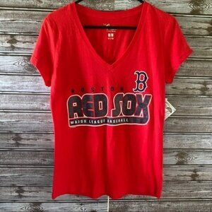 NWT 4her Boston Red Sox V-Neck Short-Sleeved Tee Size M
